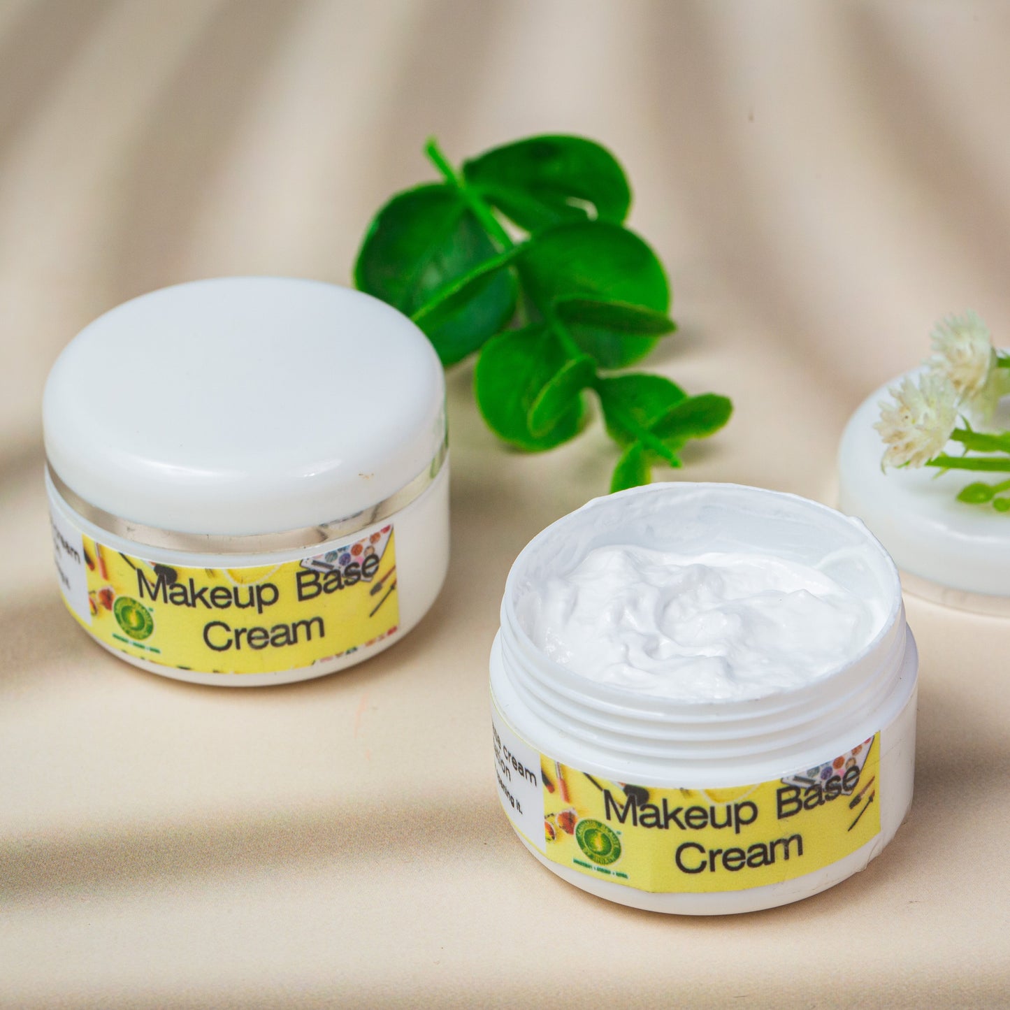 Make up base cream